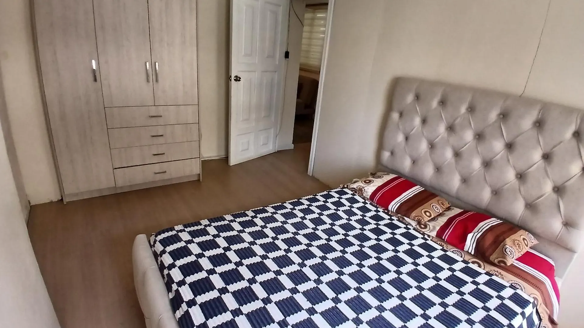 Inmenso Departamento Para Familia De 12 Personas Cuenca Apartamento